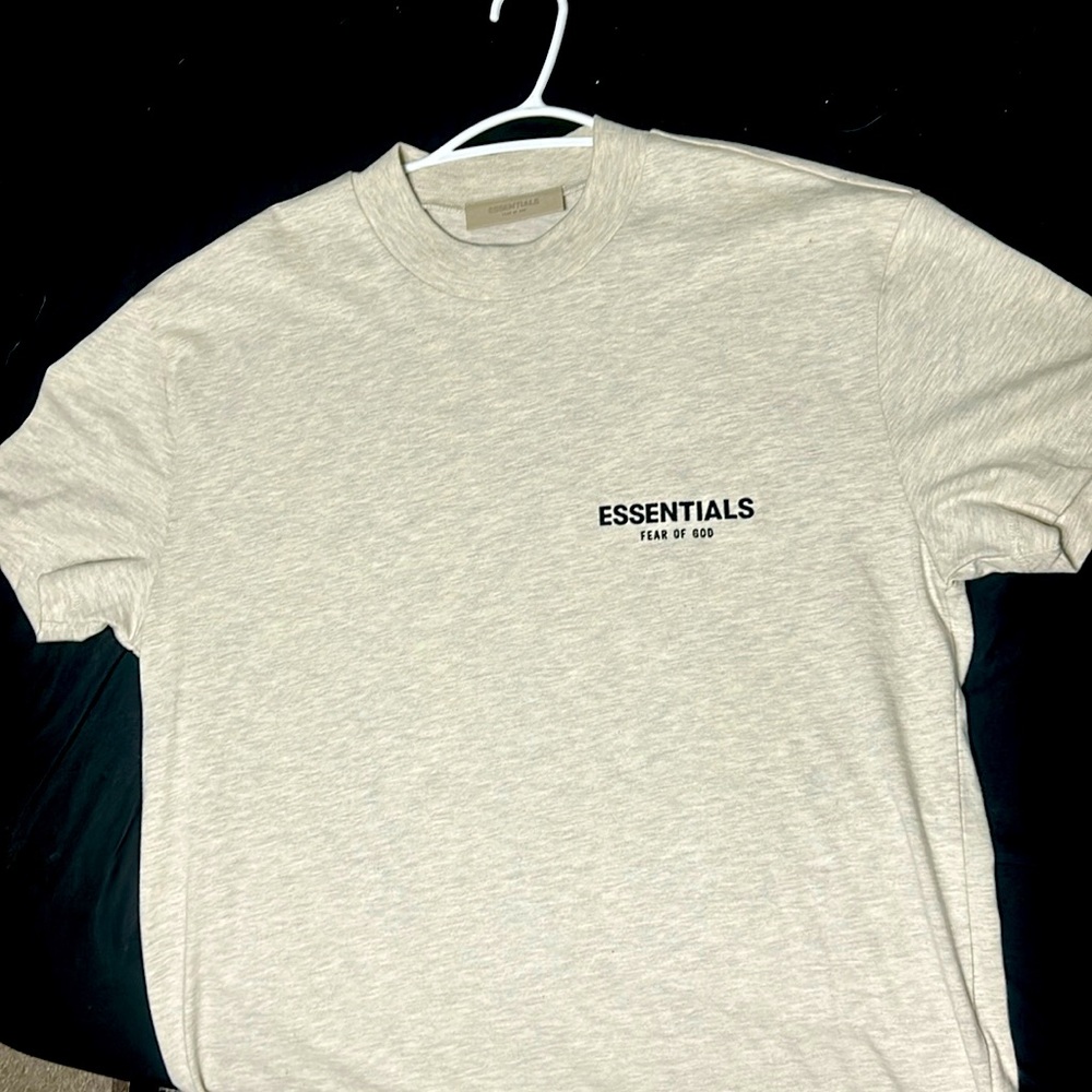 ESSENTIALS Fear of God off white tee
